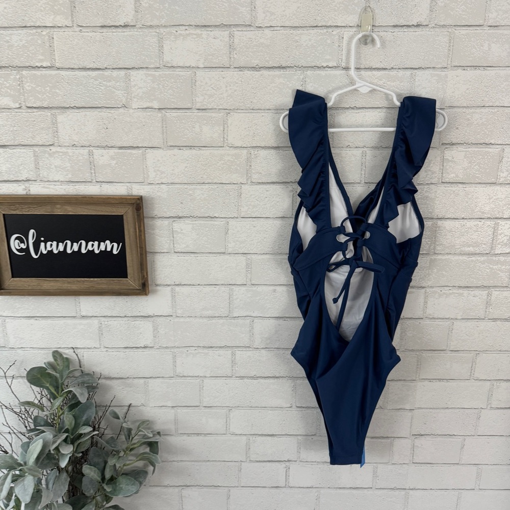 CUPSHE Blue Ruffle High Cut V-Neck Crossover Back One Piece Swim Suit - Picture 6 of 8